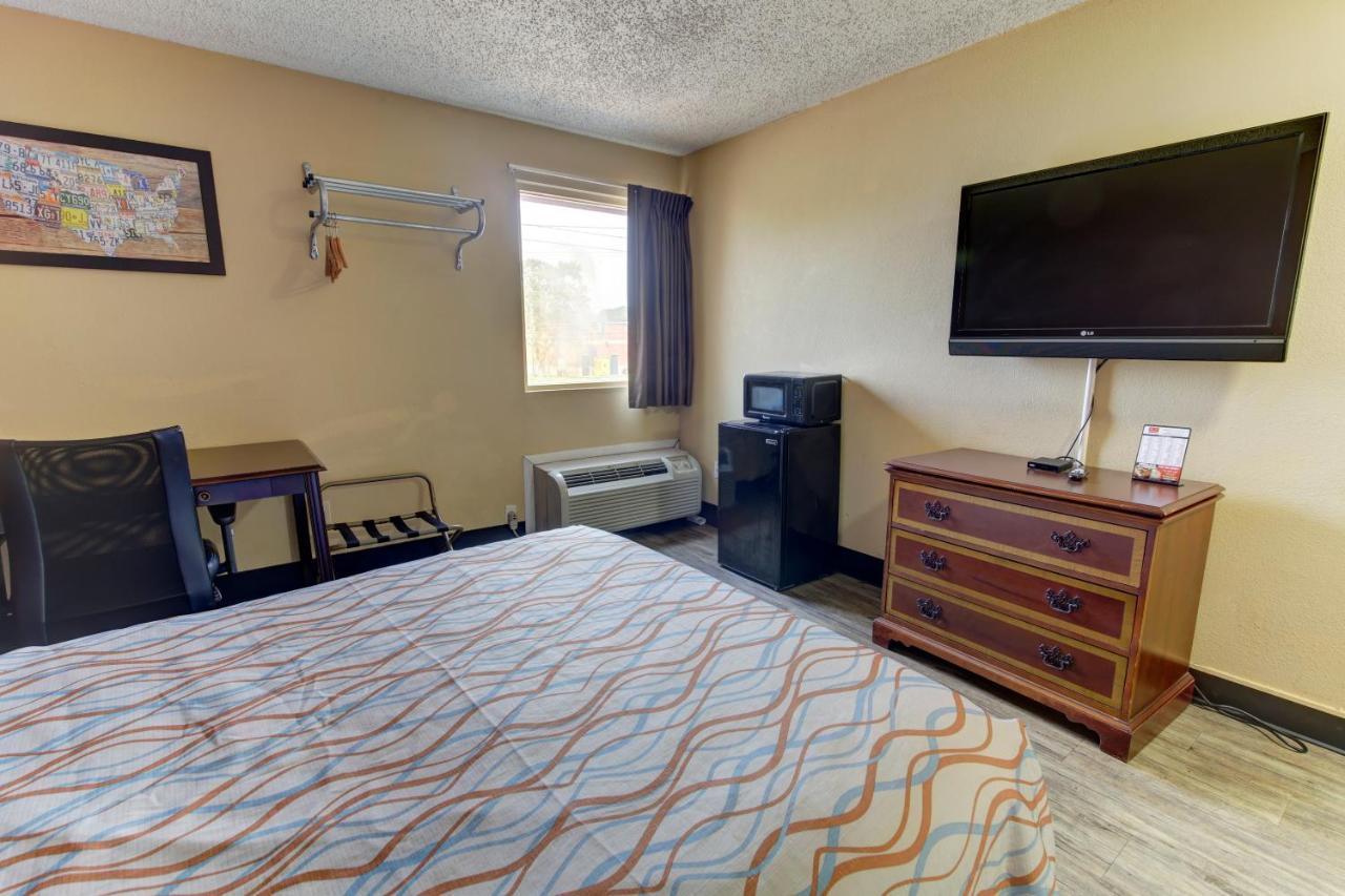 Econo alojamiento Town Center Hotel Virginia Beach Exterior foto